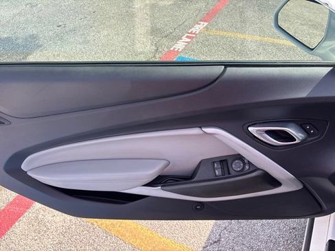 Used 2023 Chevrolet Camaro LT RWD image 15