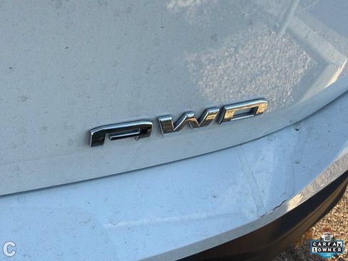 Used 2023 GMC Terrain SLE w/ Driver Convenience Package AWD/4WD image 12