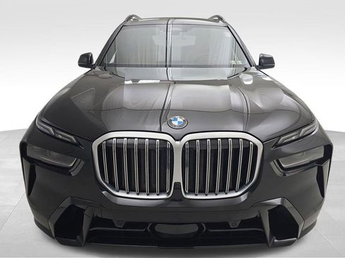 Certified 2024 BMW X7 xDrive40i w/ M Sport Package image 4
