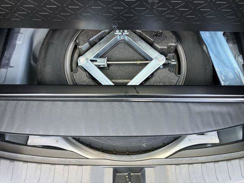 Certified 2023 Toyota RAV4 XSE AWD/4WD image 28