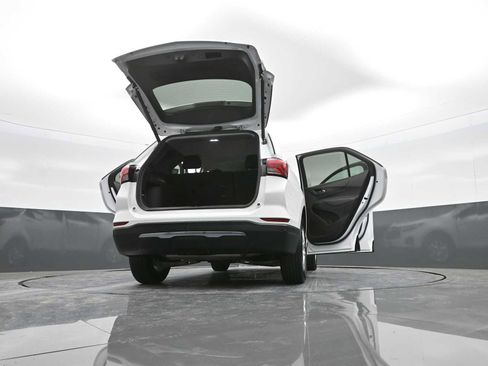 Used 2024 Chevrolet Equinox LT image 45