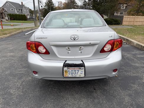 Used 2010 Toyota Corolla LE image 7