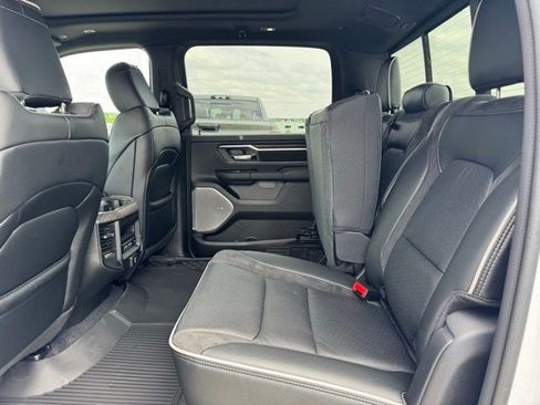 New 2026 RAM 1500 Laramie AWD/4WD image 33