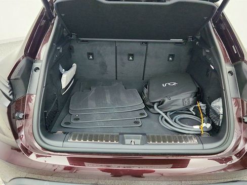 Used 2025 Porsche Macan 4S Electric image 24