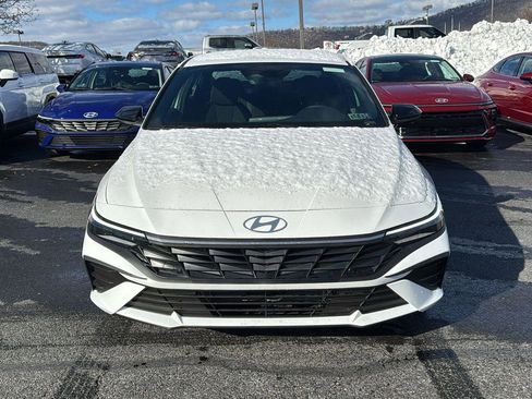 New 2026 Hyundai Elantra Sport image 2