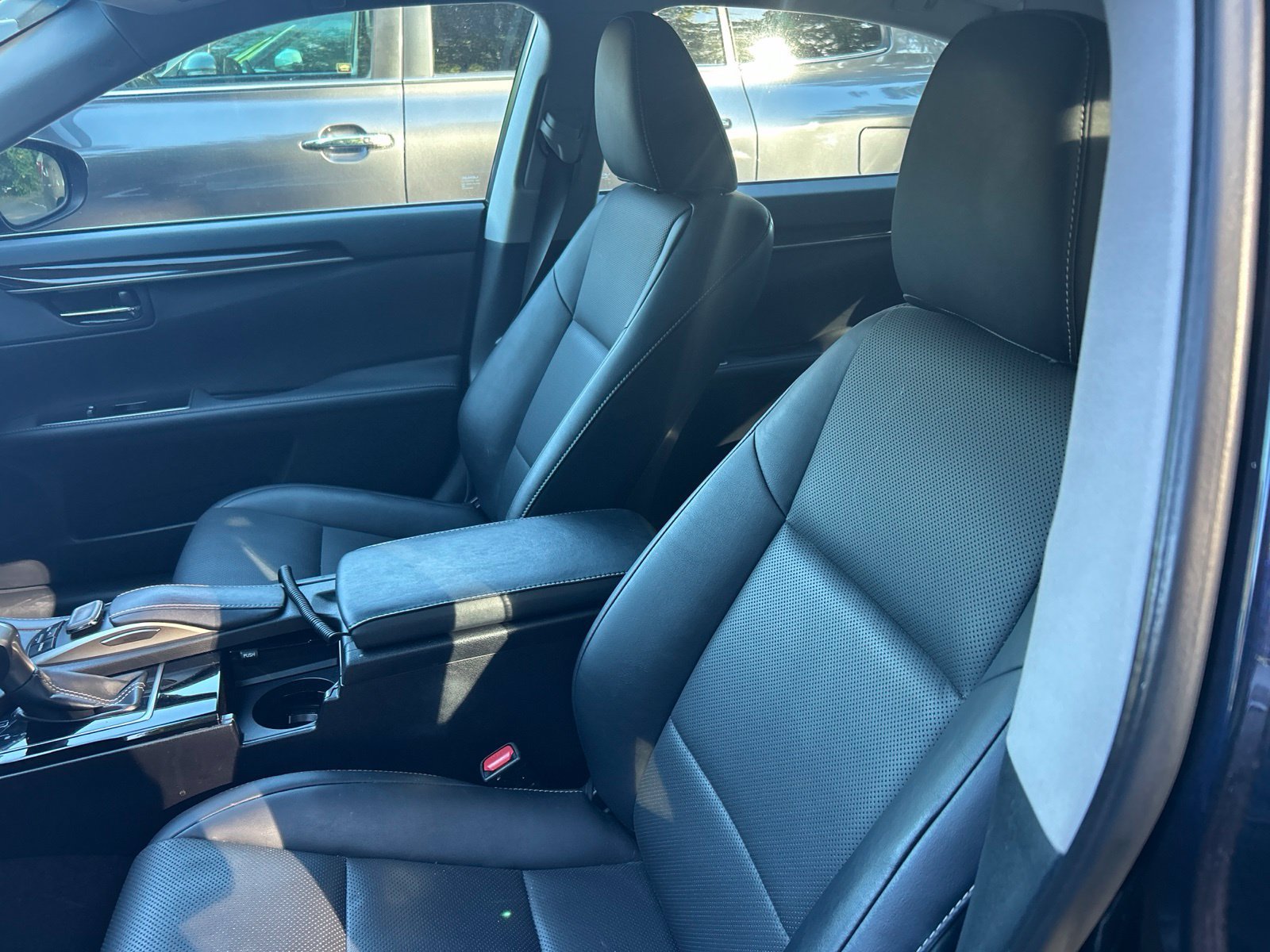 Used 2016 Lexus ES 350 w/ Navigation System Package FWD image 9