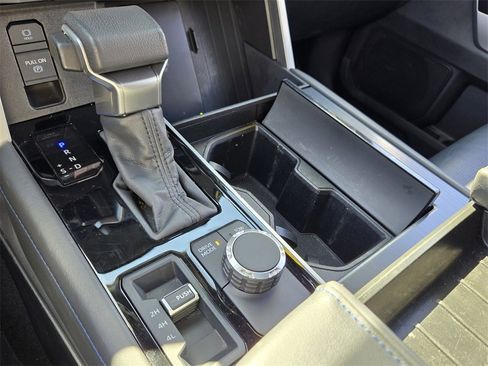 Used 2025 Toyota Sequoia 4WD image 23