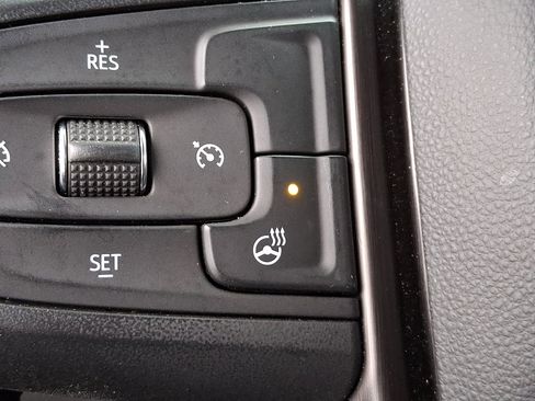 Certified 2021 GMC Sierra 1500 AT4 w/ AT4 Preferred Package image 30