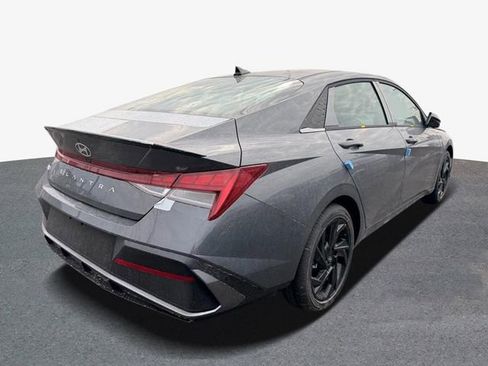 New 2026 Hyundai Elantra SEL Sport image 2