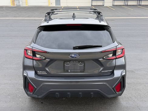 Used 2024 Subaru Crosstrek 2.5i Limited w/ Crosstrek Mirror Package AWD/4WD image 12