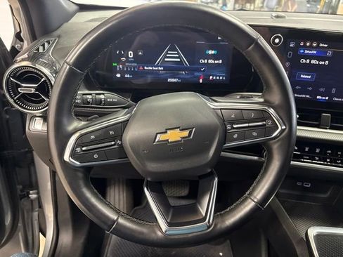 Used 2025 Chevrolet Equinox LT FWD image 28