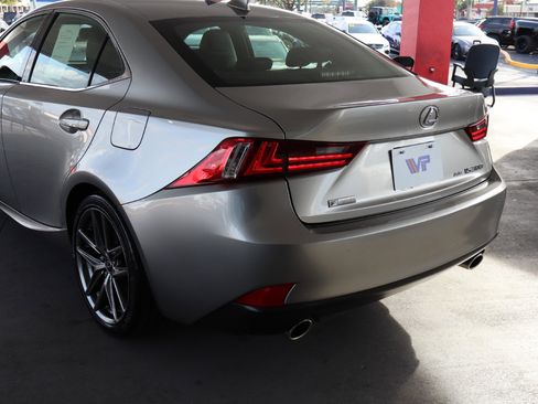 Used 2016 Lexus IS 300 AWD image 9