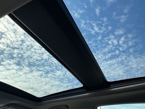 Used 2023 Toyota Camry XSE image 12