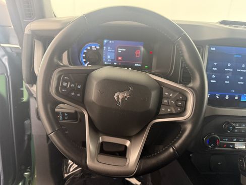 Used 2023 Ford Bronco Badlands w/ Sasquatch Package AWD/4WD image 20