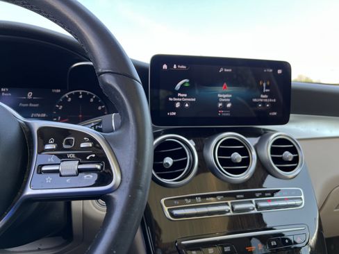 Certified 2021 Mercedes-Benz GLC 300 image 18