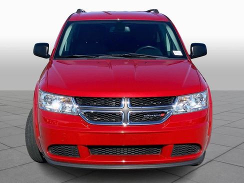 Used 2018 Dodge Journey SE image 4