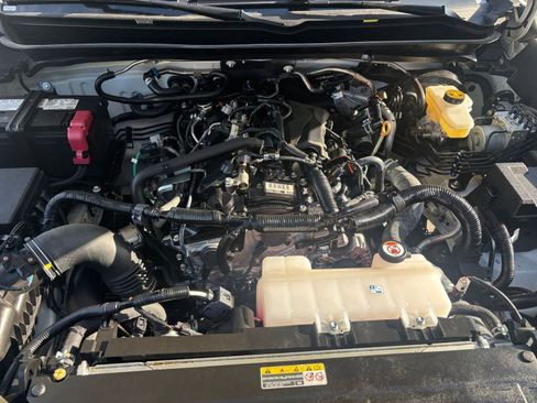 Used 2025 Toyota Tacoma TRD Off-Road image 30