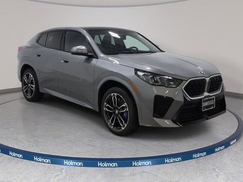 Certified 2025 BMW X2 xDrive28i AWD/4WD image 3