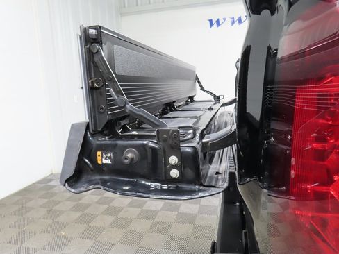 Used 2021 GMC Sierra 1500 Elevation image 32