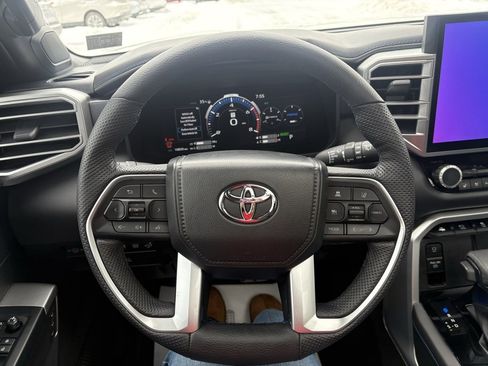 Certified 2025 Toyota Sequoia Platinum image 21