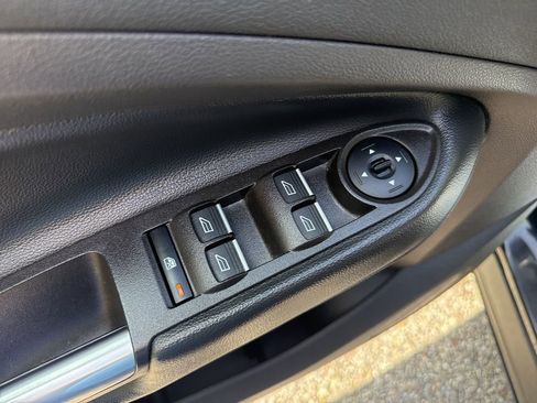 Used 2019 Ford Escape SE AWD/4WD image 13