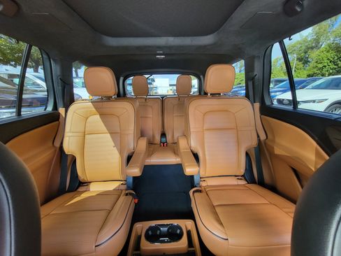 Used 2024 Lincoln Aviator Black Label image 16