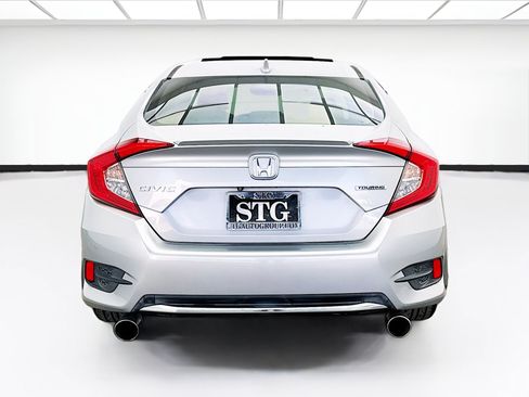 Used 2019 Honda Civic Touring image 5