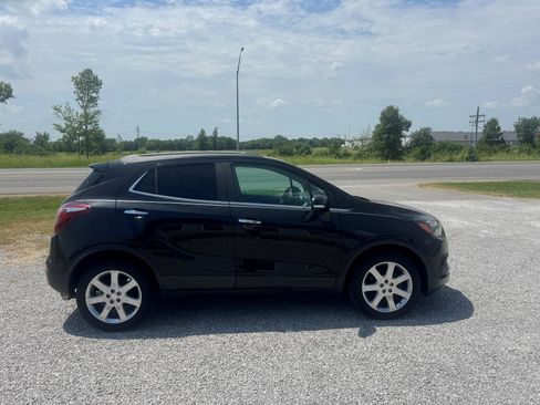 Used 2019 Buick Encore Essence w/ Experience Buick Package AWD/4WD image 2