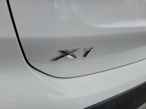 Used 2018 BMW X1 xDrive28i image 10