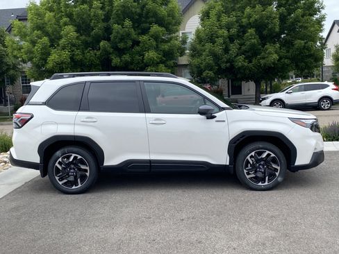 New 2026 Subaru Forester Touring AWD/4WD image 7
