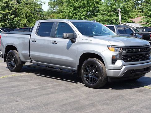 Used 2024 Chevrolet Silverado 1500 Custom AWD/4WD image 4