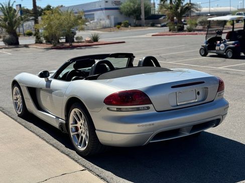 Used 2003 Dodge Viper SRT-10 image 11
