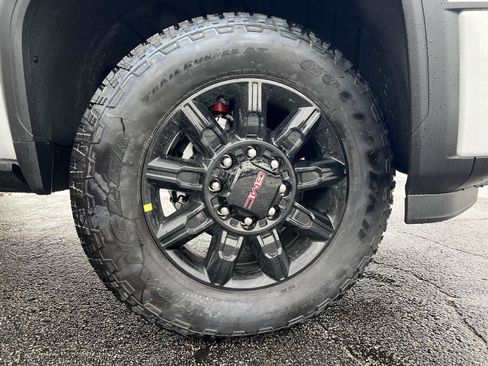 New 2026 GMC Sierra 2500 AT4 image 2