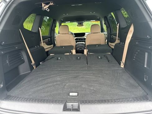 Used 2026 Buick Enclave Preferred AWD/4WD image 61