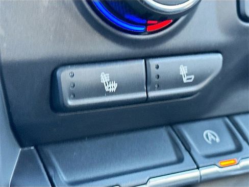 Used 2020 Chevrolet Silverado 1500 LT w/ All-Star Edition image 19