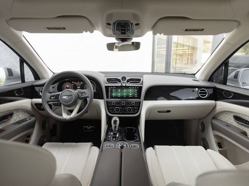 Used 2023 Bentley Bentayga Speed AWD/4WD image 4