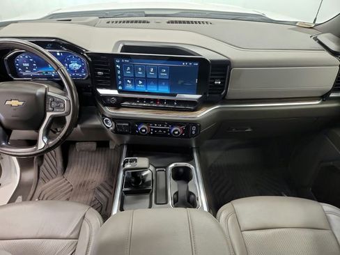 Used 2023 Chevrolet Silverado 1500 LT w/ Z71 Off-Road Package image 23