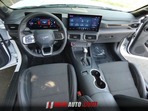 Used 2024 Ford Mustang Convertible RWD image 22