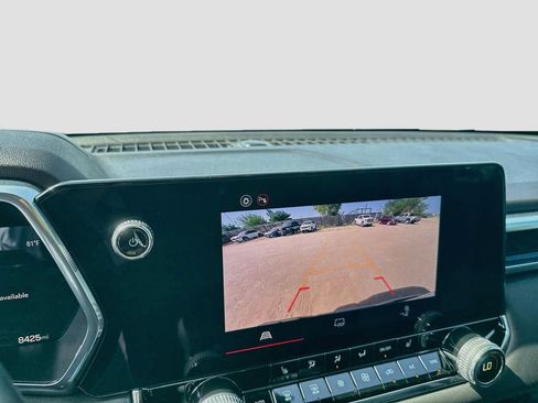 Used 2025 GMC Canyon Elevation w/ Convenience Package RWD image 17