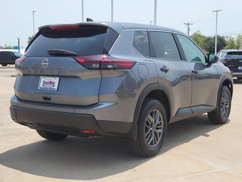 Certified 2026 Nissan Rogue S FWD image 5