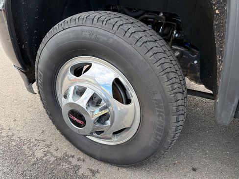 Used 2019 GMC Sierra 3500 Denali w/ Duramax Plus Package image 29