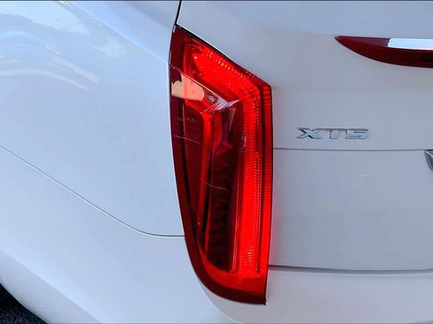 Used 2016 Cadillac XTS Luxury w/ Driver Awareness Package image 28