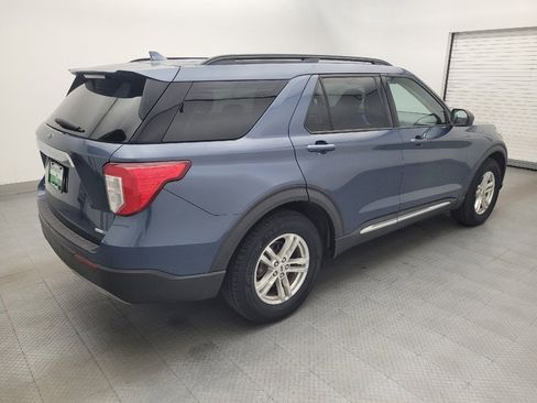 Used 2020 Ford Explorer XLT w/ Equipment Group 202A AWD/4WD image 10