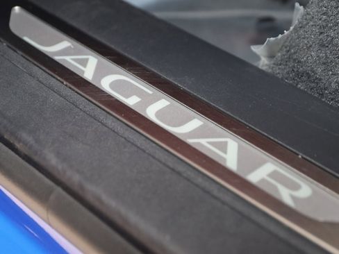 Used 2024 Jaguar F-PACE SVR image 47