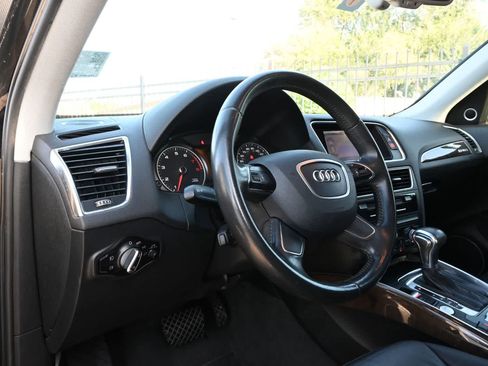 Used 2016 Audi Q5 2.0T Premium Plus w/ Technology Package AWD/4WD image 16