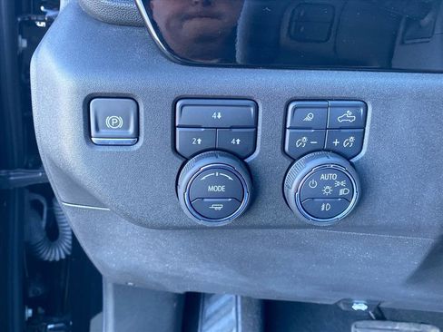 Used 2025 Chevrolet Silverado 2500 LT w/ Trail Boss Package image 22