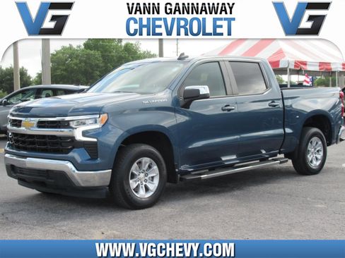Used 2024 Chevrolet Silverado 1500 LT w/ Convenience Package II RWD image 1