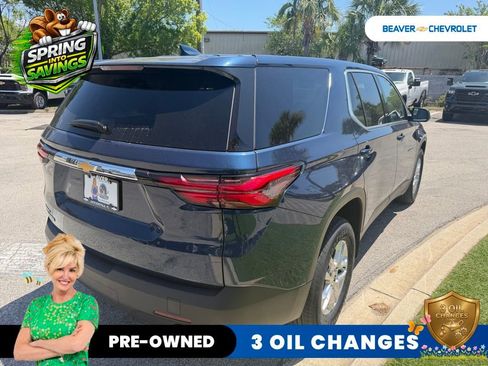 Used 2023 Chevrolet Traverse LS image 4
