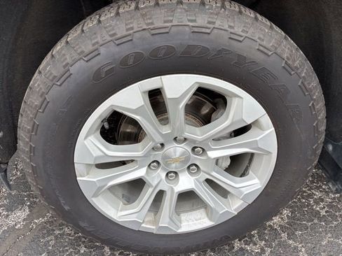 Used 2023 Chevrolet Silverado 1500 LTZ AWD/4WD image 30