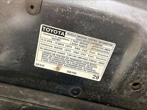 Used 2017 Toyota Tacoma SR5 w/ Tow Package AWD/4WD image 31